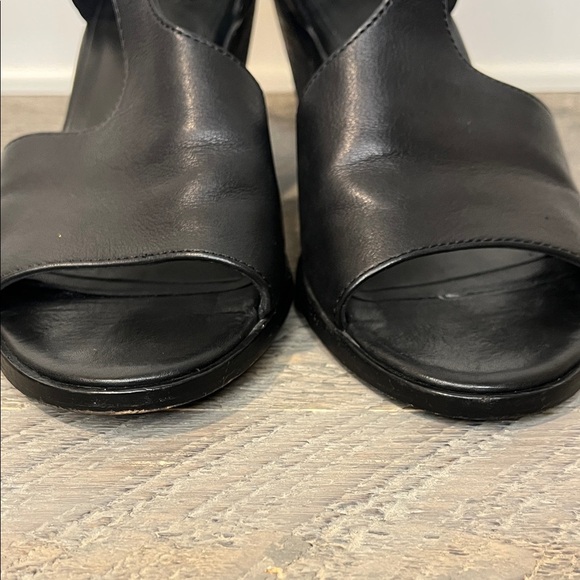 Eileen Fisher Lou Block Black Leather Vero Cucio Sandals - Size 9 - Picture 8 of 10